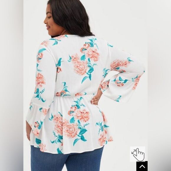 Torrid Babydoll peasant Gauze Crochet Trim Lace-Up Top sz 5 - Picture 7 of 12